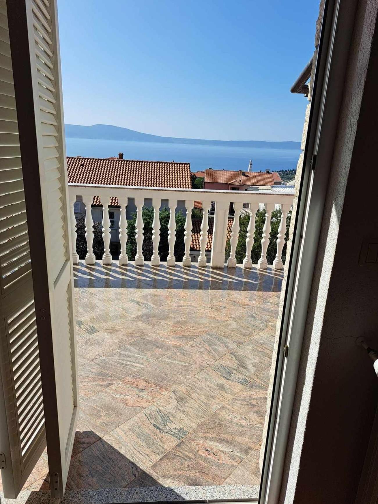 Villa Lily Novi Vinodolski Exterior foto